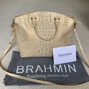 Brahmin Tote- cream and gold
